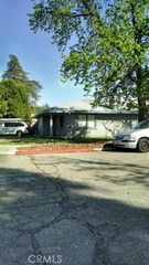 747 W devonshire Avenue W, Hemet, CA 92543