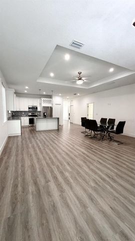 1409 W WOOD STREET, Tampa, FL 33604