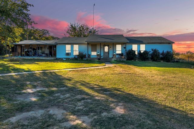 511 Salt Creek Road, Springtown, TX 76082