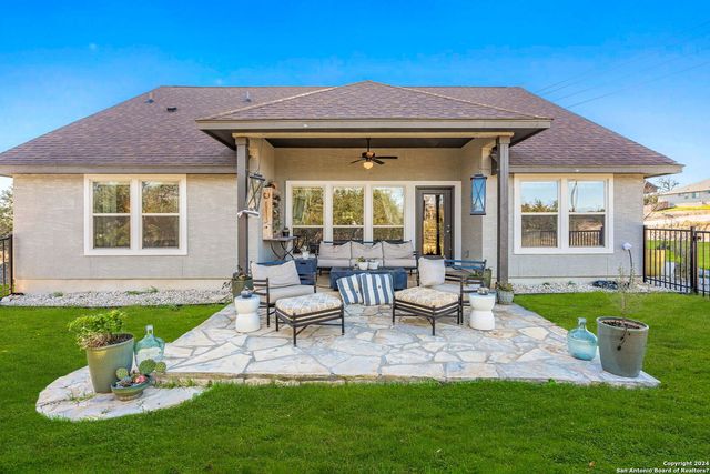 101 Eli Chandler, Blanco, TX 78606