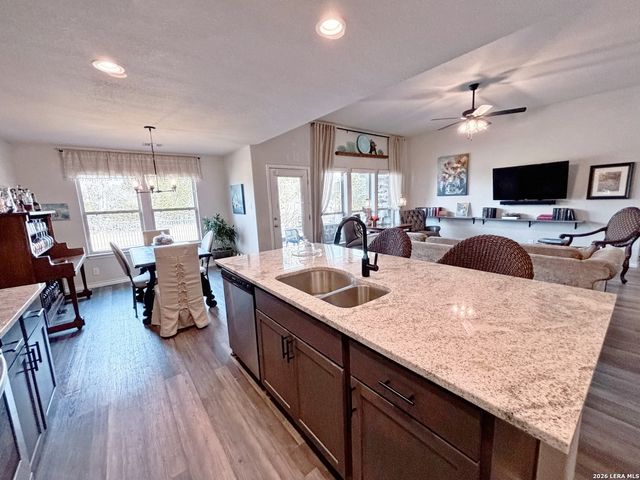 101 Eli Chandler, Blanco, TX 78606