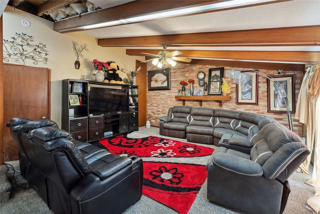 3845 51st Street, Des Moines, IA 50310