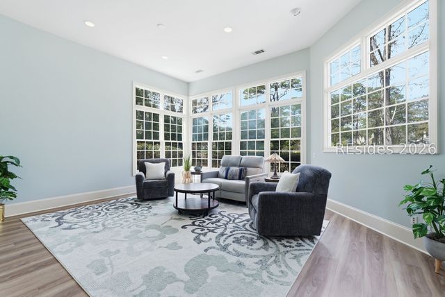 8 Sheldon Ln, Hilton Head Island, SC 29926