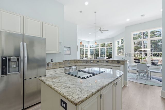 8 Sheldon Ln, Hilton Head Island, SC 29926