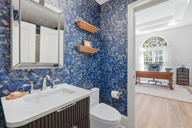 8 Sheldon Ln, Hilton Head Island, SC 29926