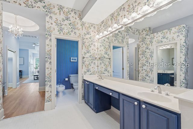 8 Sheldon Ln, Hilton Head Island, SC 29926