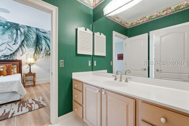 8 Sheldon Ln, Hilton Head Island, SC 29926