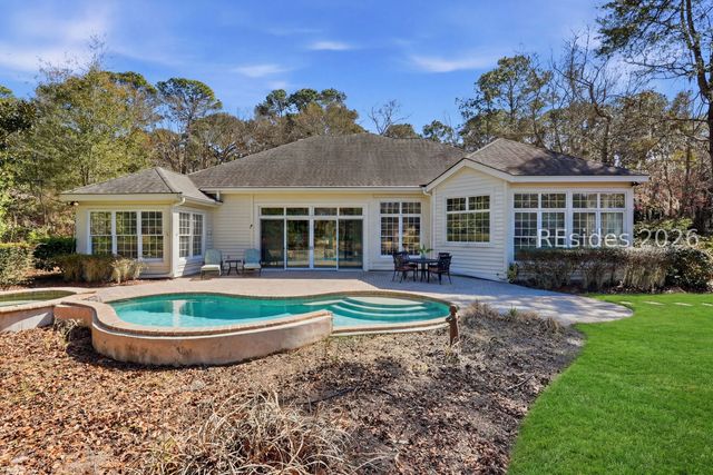 8 Sheldon Ln, Hilton Head Island, SC 29926