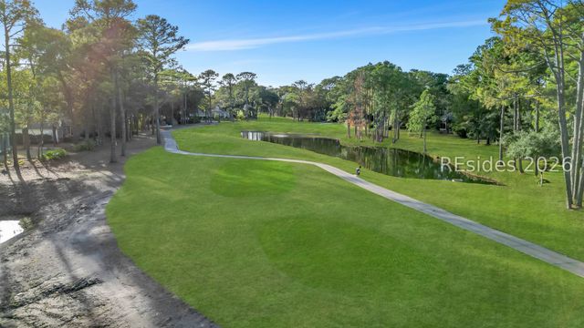 8 Sheldon Ln, Hilton Head Island, SC 29926