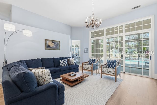 8 Sheldon Ln, Hilton Head Island, SC 29926