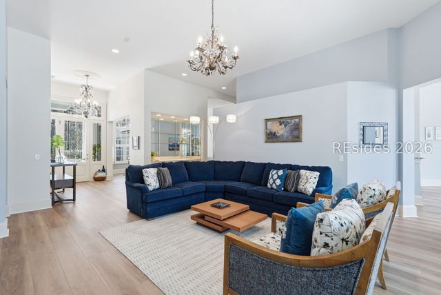 8 Sheldon Ln, Hilton Head Island, SC 29926