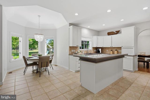 14 FAIRWAY IS, Grasonville, MD 21638
