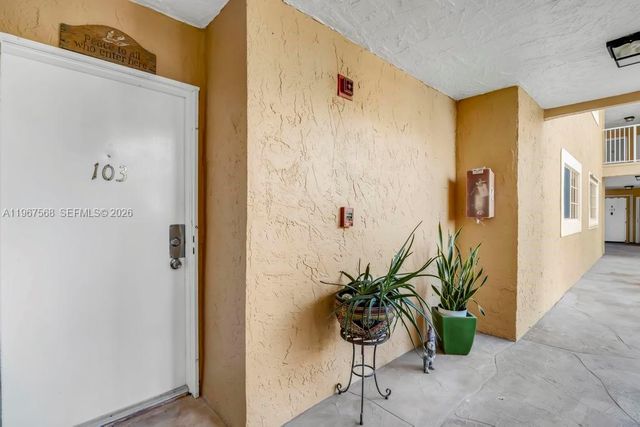 811 SE 4th Ave C103, Dania Beach, FL 33004