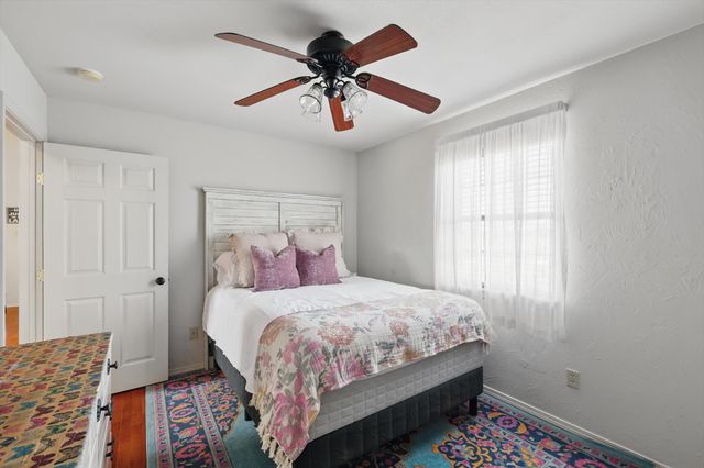 186 W Hells Gate Drive, Strawn, TX 76475