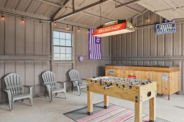 186 W Hells Gate Drive, Strawn, TX 76475