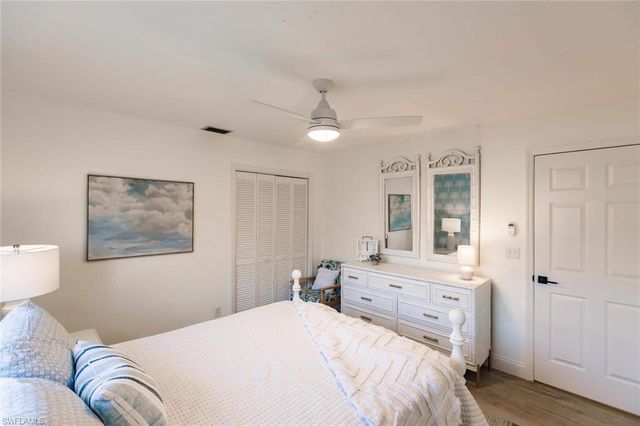 842 99th AVE N, Naples, FL 34108