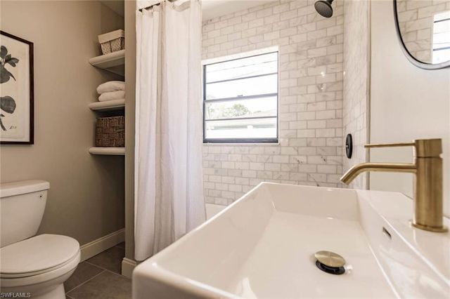 842 99th AVE N, Naples, FL 34108