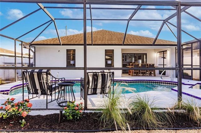 842 99th AVE N, Naples, FL 34108