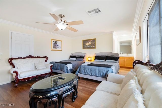 7682 Calm Passage Court, Las Vegas, NV 89139