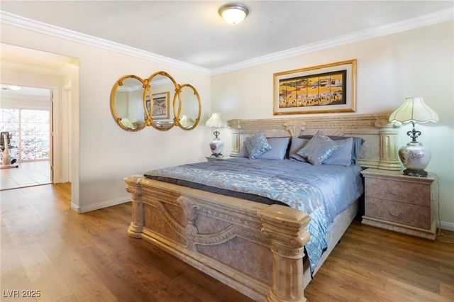 7682 Calm Passage Court, Las Vegas, NV 89139