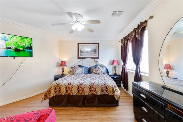 7682 Calm Passage Court, Las Vegas, NV 89139