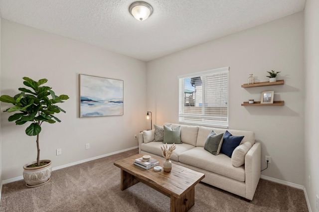 629 Palo Alto Drive NE, Rio Rancho, NM 87124
