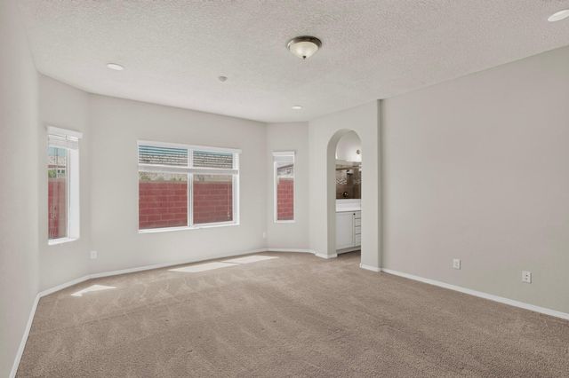 629 Palo Alto Drive NE, Rio Rancho, NM 87124