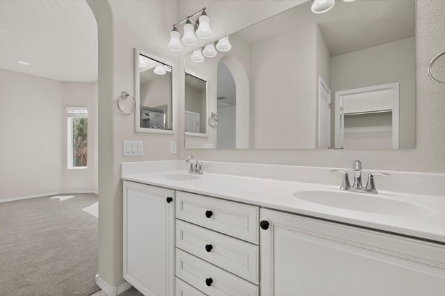 629 Palo Alto Drive NE, Rio Rancho, NM 87124