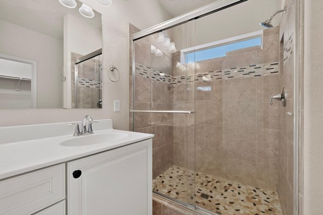 629 Palo Alto Drive NE, Rio Rancho, NM 87124