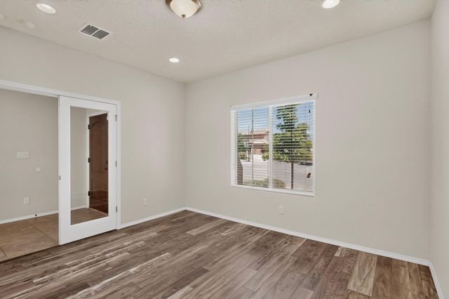 629 Palo Alto Drive NE, Rio Rancho, NM 87124