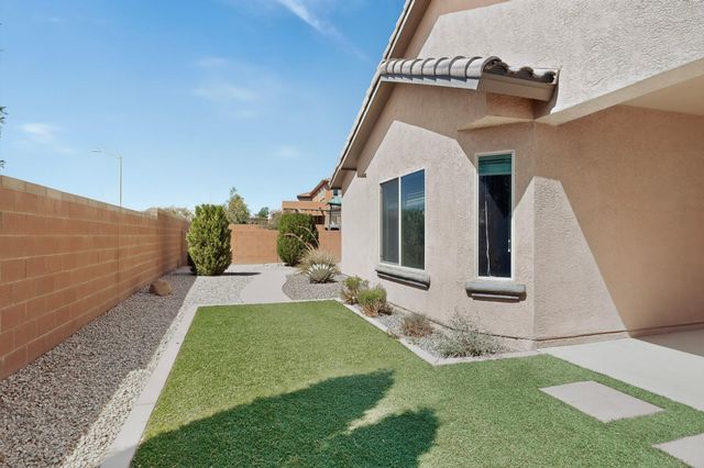 629 Palo Alto Drive NE, Rio Rancho, NM 87124