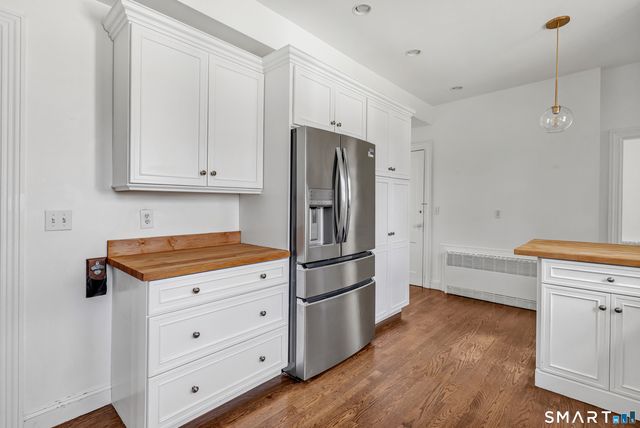 5940 Main Street, Trumbull, CT 06611