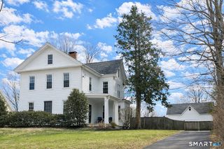 5940 Main Street, Trumbull, CT 06611