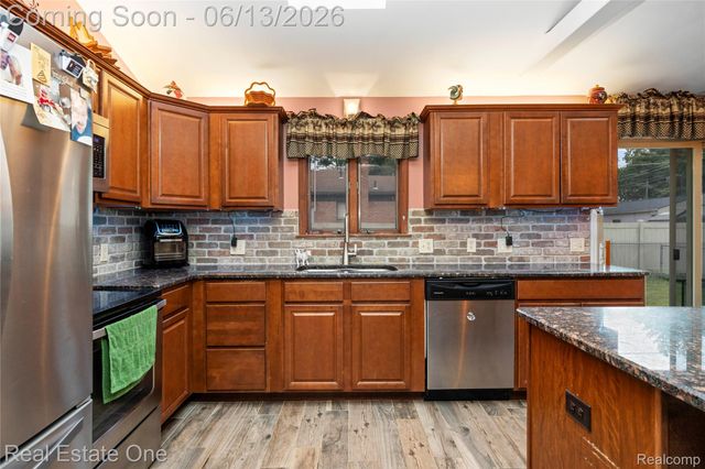 24100 Alpine Street, Clinton Charter Township, MI 48036