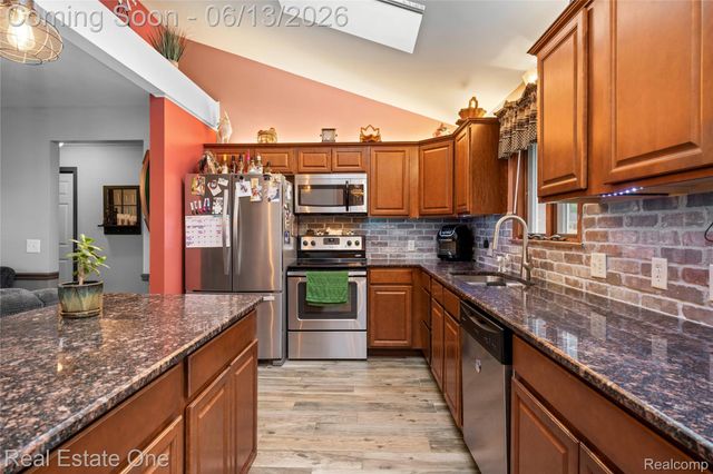 24100 Alpine Street, Clinton Charter Township, MI 48036