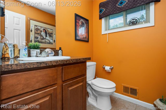 24100 Alpine Street, Clinton Charter Township, MI 48036