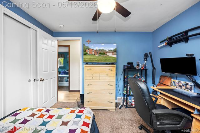 24100 Alpine Street, Clinton Charter Township, MI 48036