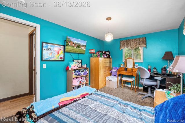 24100 Alpine Street, Clinton Charter Township, MI 48036