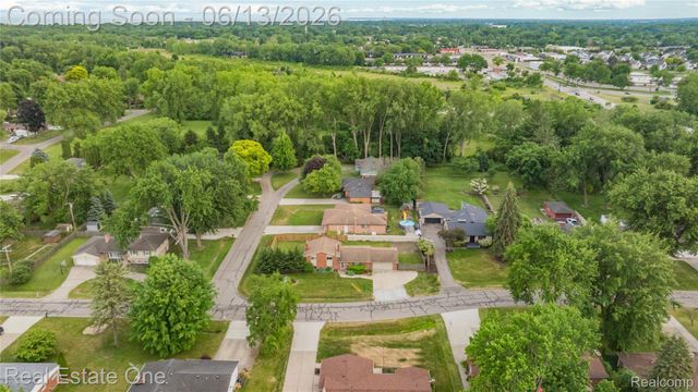 24100 Alpine Street, Clinton Charter Township, MI 48036