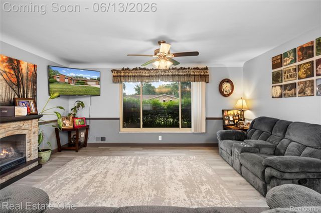 24100 Alpine Street, Clinton Charter Township, MI 48036