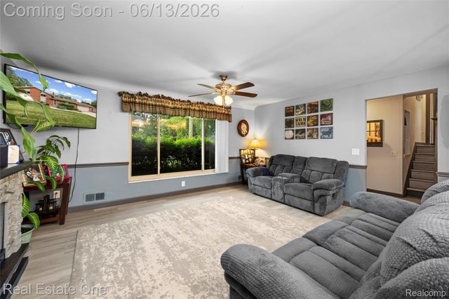 24100 Alpine Street, Clinton Charter Township, MI 48036