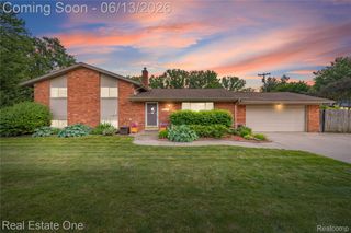 24100 Alpine Street, Clinton Charter Township, MI 48036