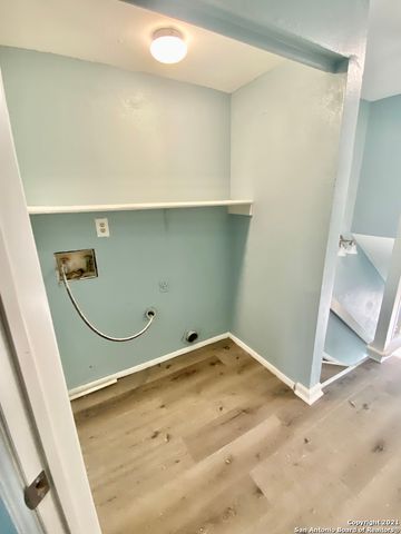 1955 Budding Blvd, San Antonio, TX 78247