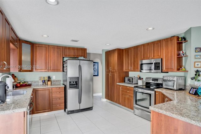 5337 NW 113th Pl, Doral, FL 33178