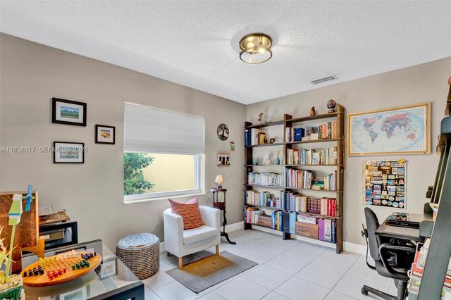 5337 NW 113th Pl, Doral, FL 33178