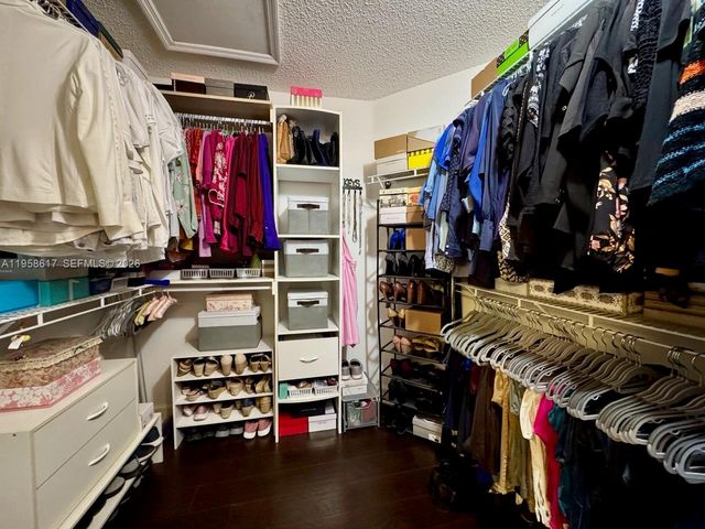 5337 NW 113th Pl, Doral, FL 33178