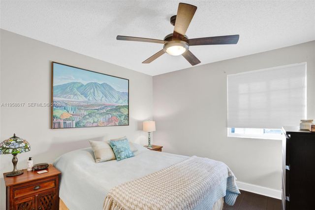 5337 NW 113th Pl, Doral, FL 33178