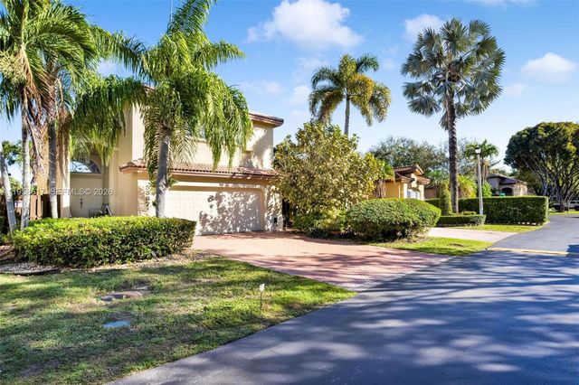 5337 NW 113th Pl, Doral, FL 33178