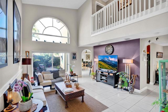 5337 NW 113th Pl, Doral, FL 33178