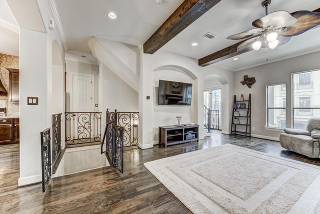 2308 Couch Street, Houston, TX 77008